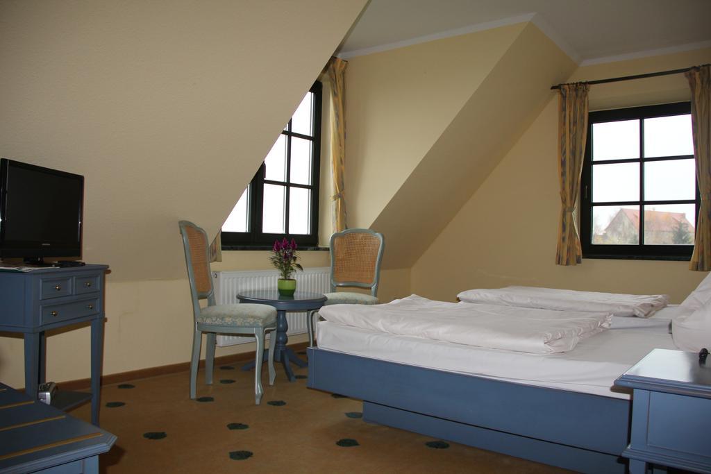 Mueritz Landhotel Gruener Baum Gotthun Екстериор снимка